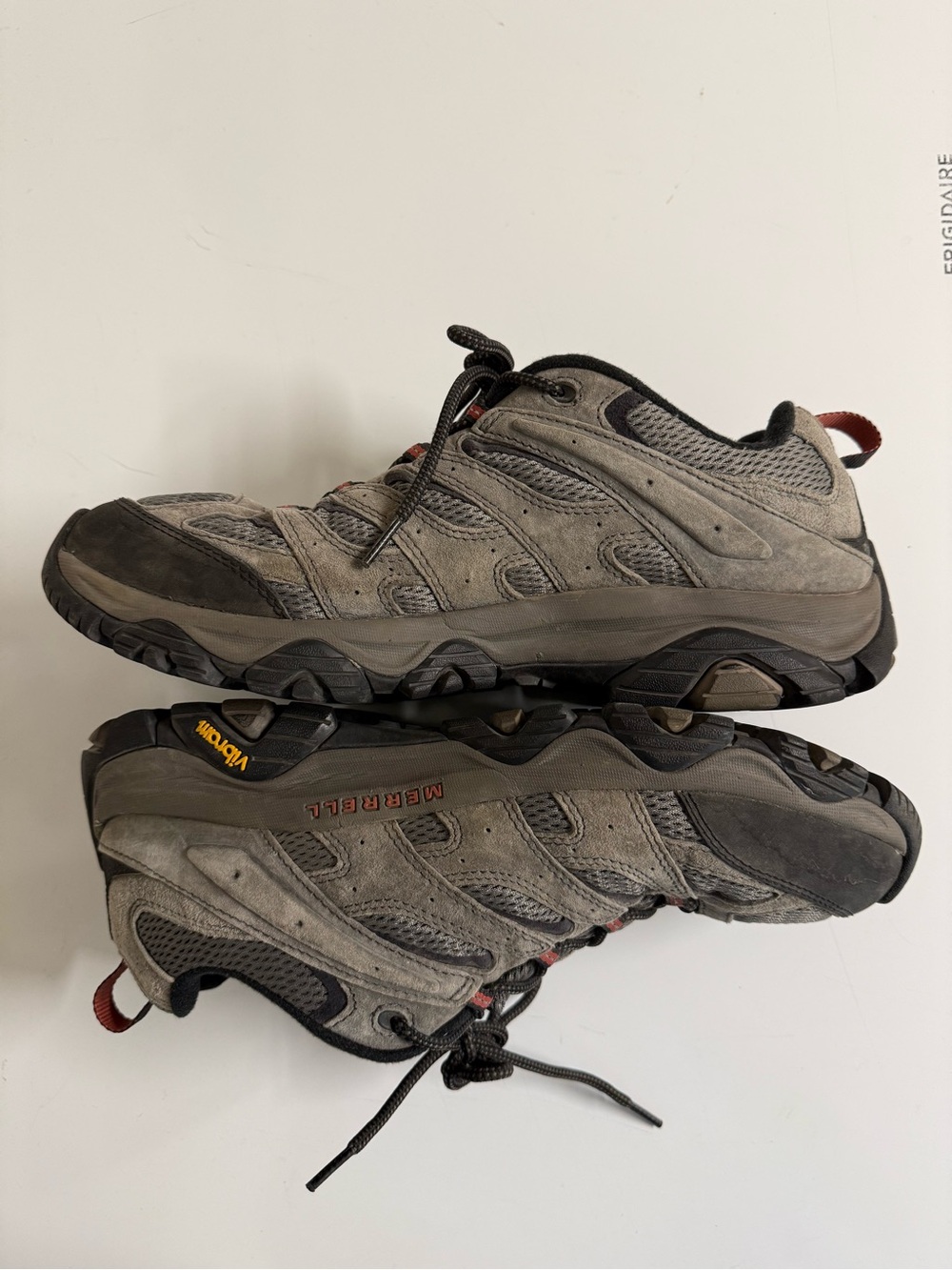 Merrell Men's Gray and Black Trail Sneakers with Red Accents - Picture 6 of 10
